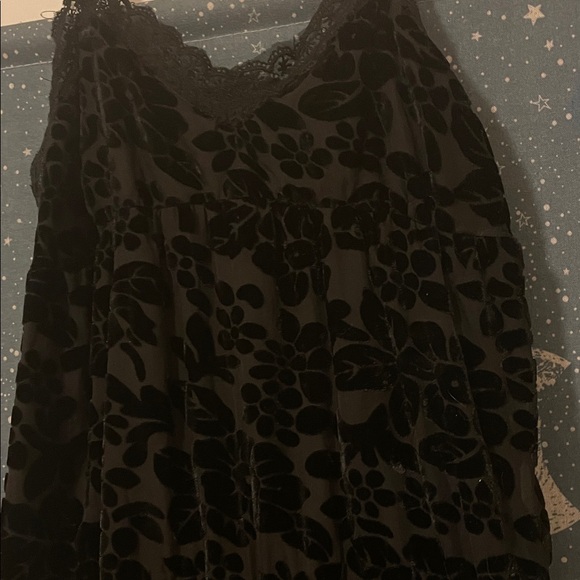 🌙ANGIE Burnout Black Velvet Slip Dress🌙 - Picture 3 of 5